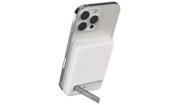 11 Belkin 5,000mAh MagSafe Compatible Powerbank & Stand – White